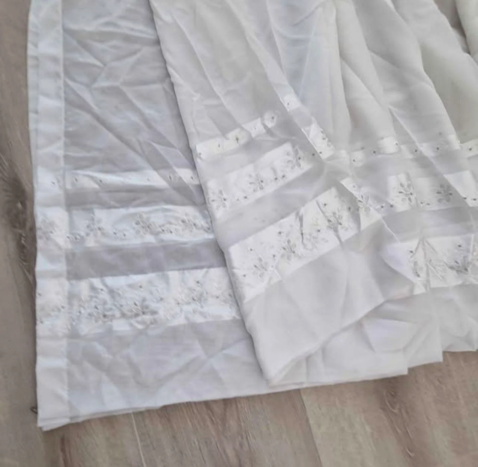 White Vitrage Curtains with Lace / Embroidery – 320 x 225 cm – photo 3